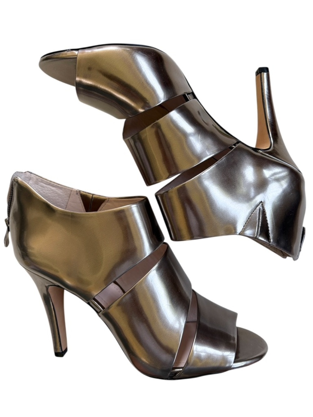 EUC Vince Camuto Leather Karmi Heels Metallic Size 7.5